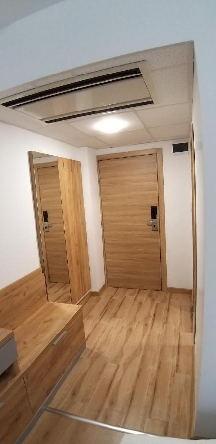 Хотел Визия Haskovo Bagian luar foto